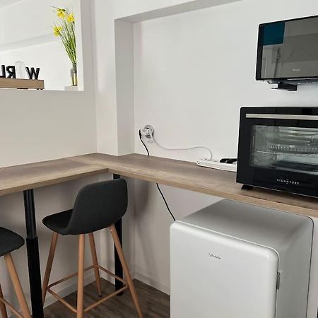 Ferienwohnung Superbe Studio Neuf Avec Piscine Montélimar Exterior foto
