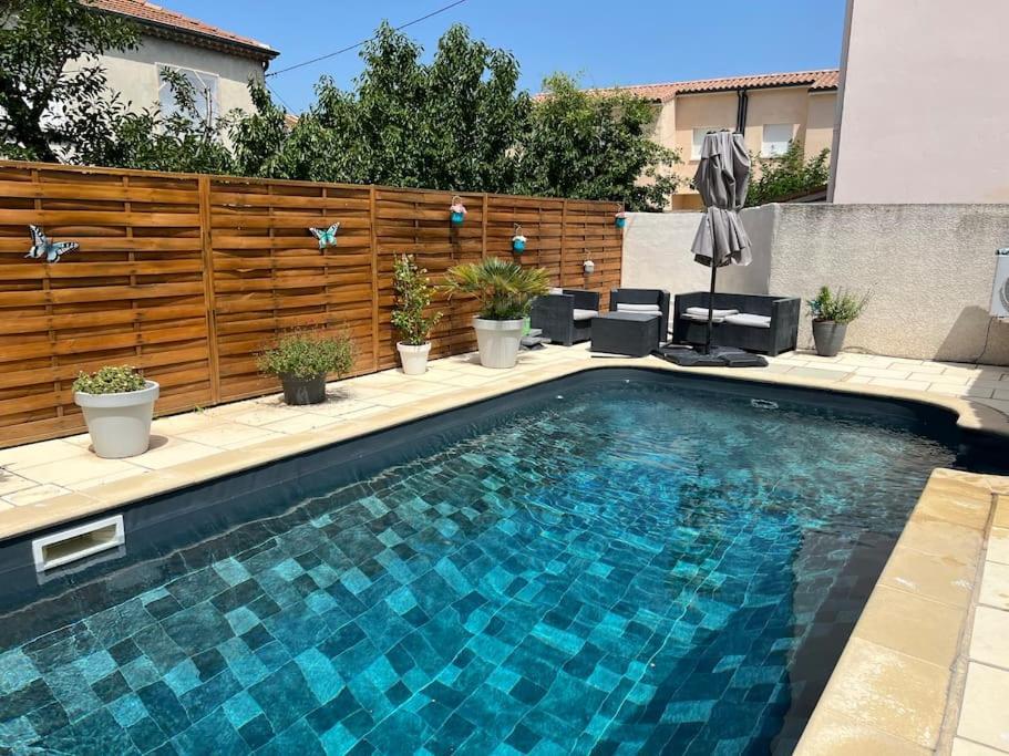 Ferienwohnung Superbe Studio Neuf Avec Piscine Montélimar Exterior foto